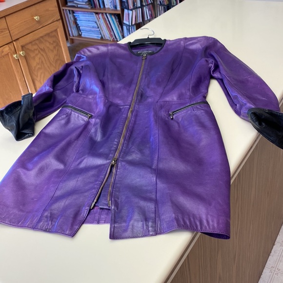 Begedor 1980s purple leather dress featuring a two way zipper and side zippers. - Picture 5 of 9
